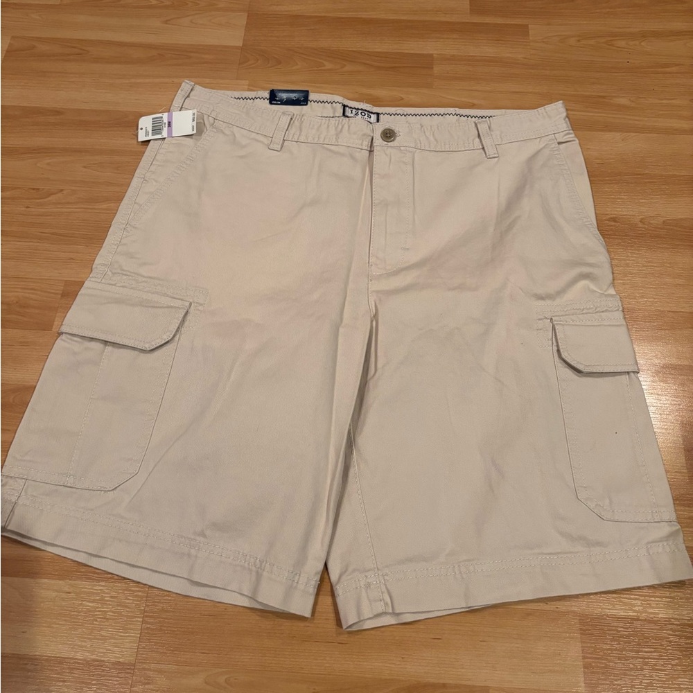Men's Light‎ Tan Cargo Shorts